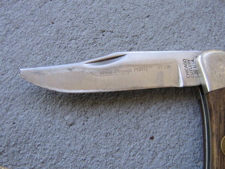 Pocket knife needs sharpening