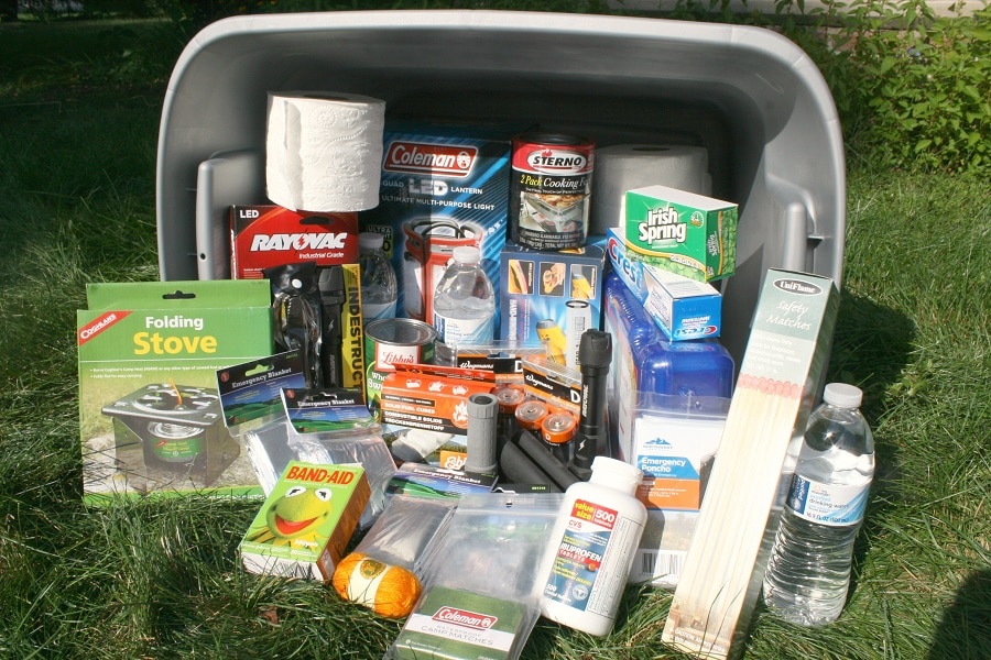 Survival kit for floods in floating basket