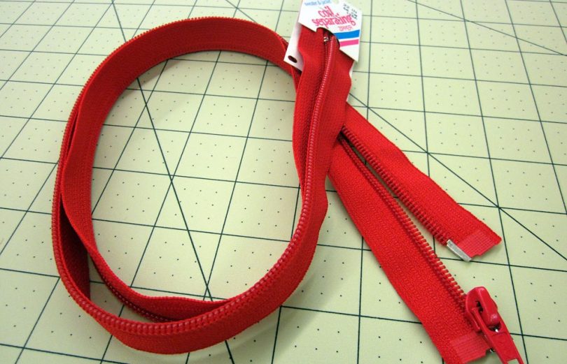 Separating zippers