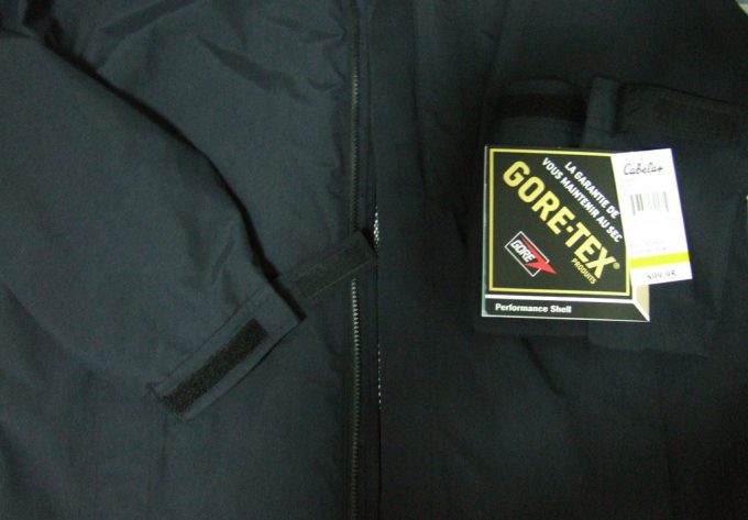 gore tex jacket with etiquette