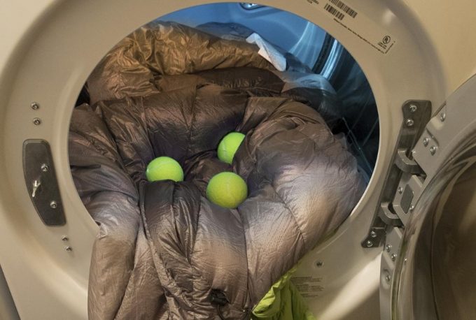 sleeping bag dryer tennis balls
