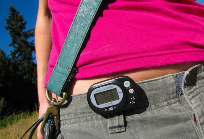walking with pedometer