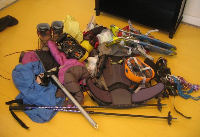 mountaineering gear list featured