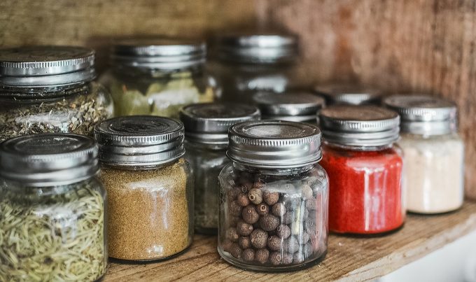 mini jars spice containers